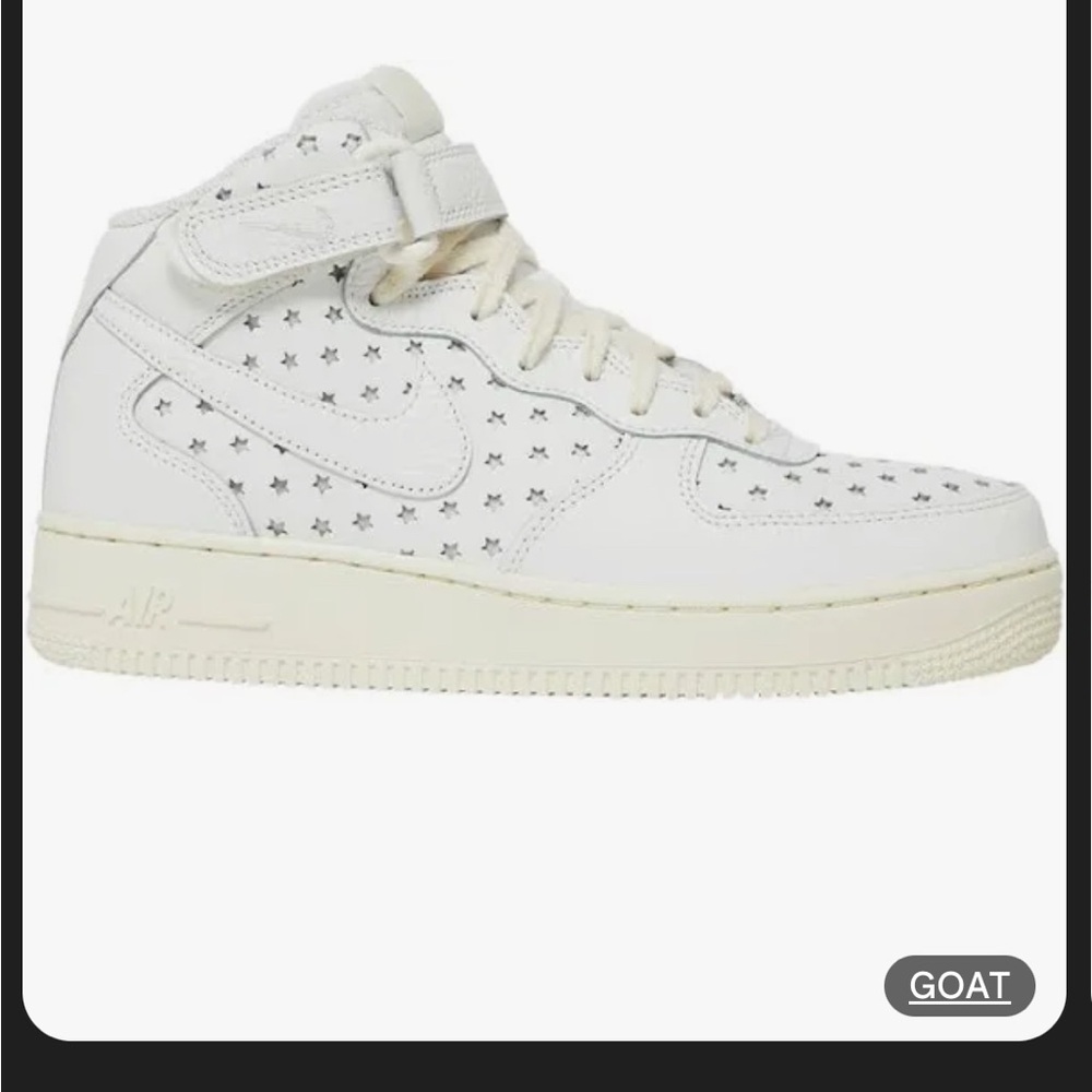 Nike White High-Top Athletic Shoes with Leather Upper
